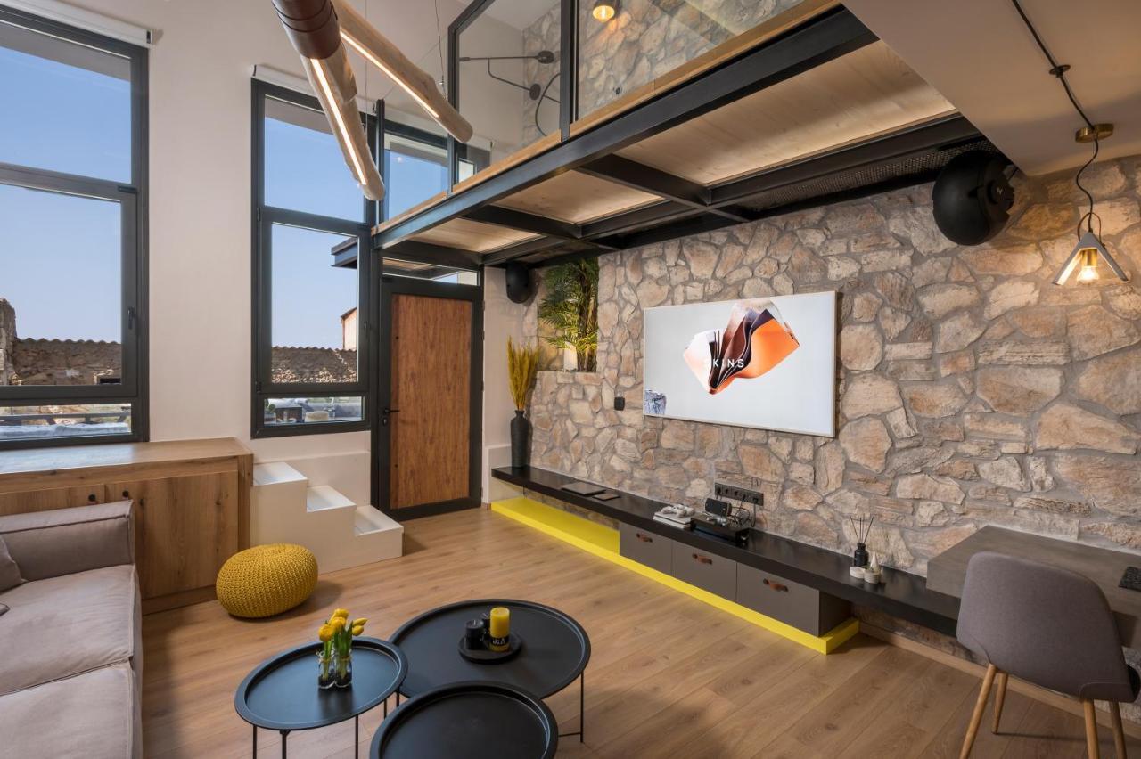 Skins Concept Boutique Apartment Chrissi Akti Chania Exterior foto