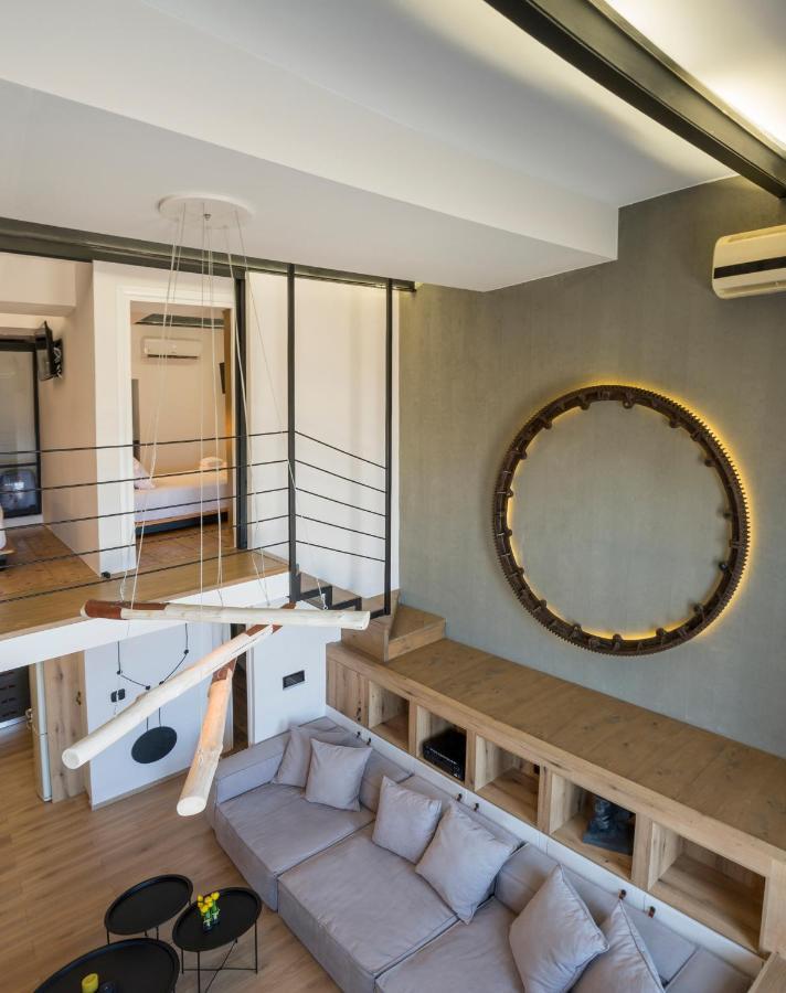 Skins Concept Boutique Apartment Chrissi Akti Chania Exterior foto