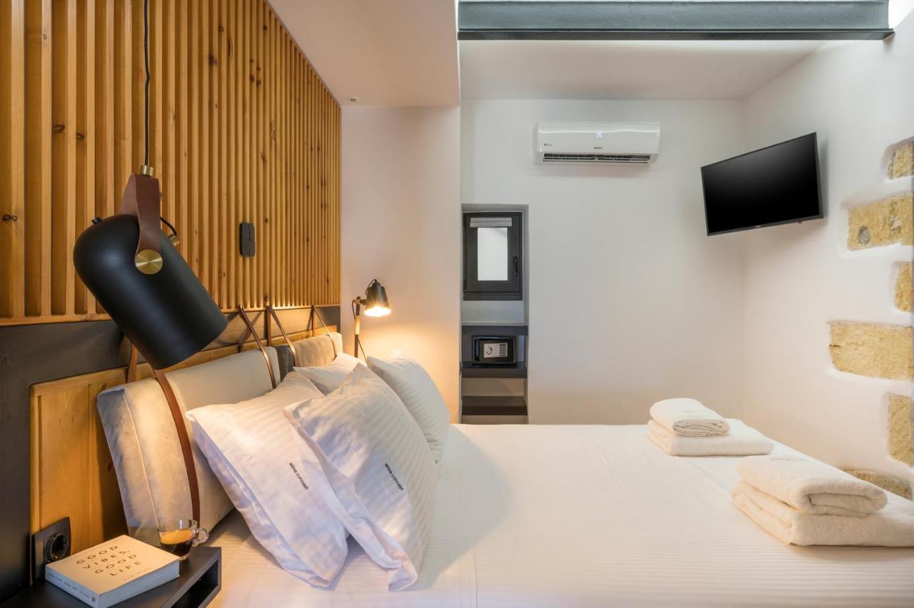 Skins Concept Boutique Apartment Chrissi Akti Chania Exterior foto